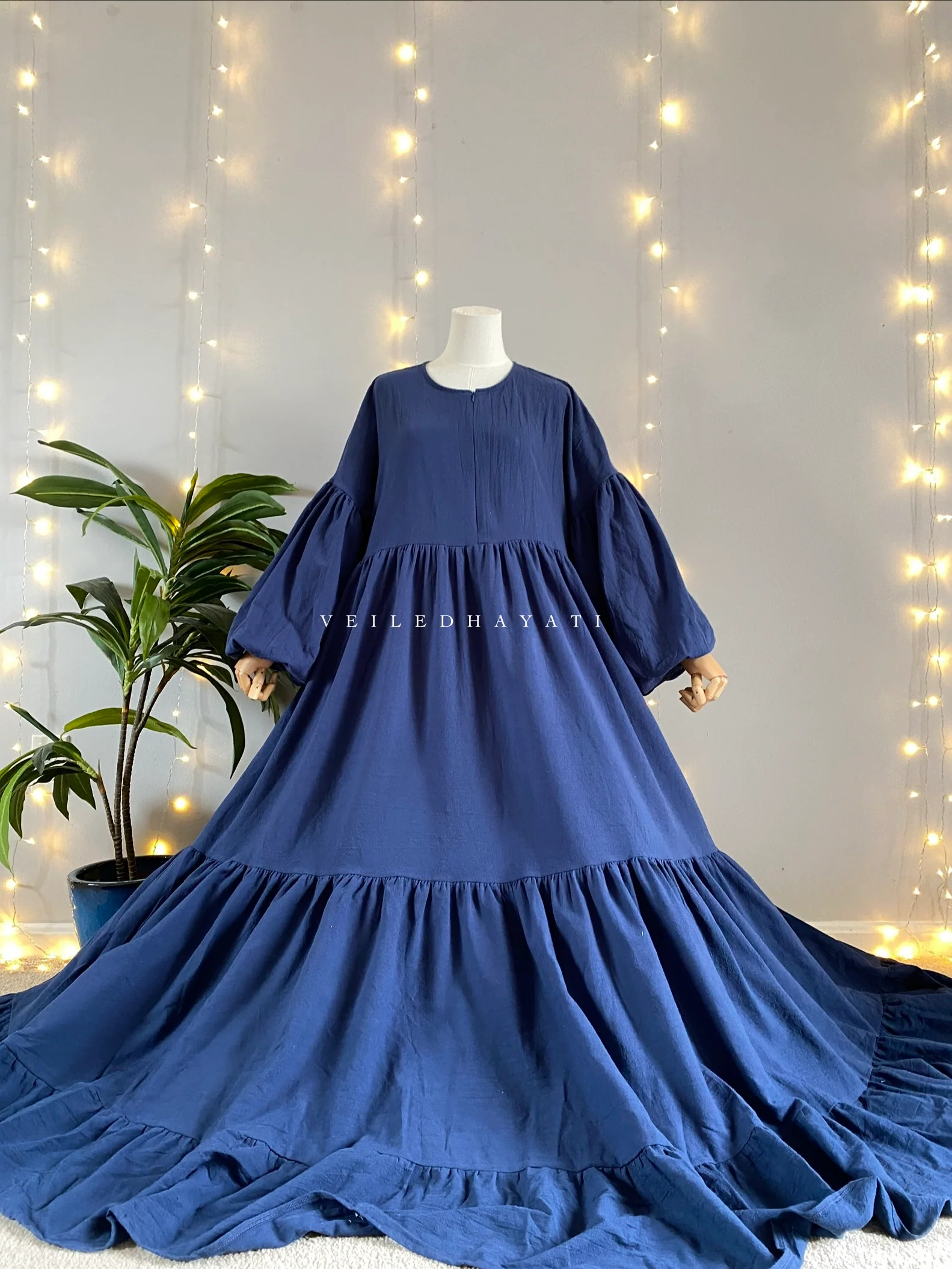 ౨ৎ Abayas